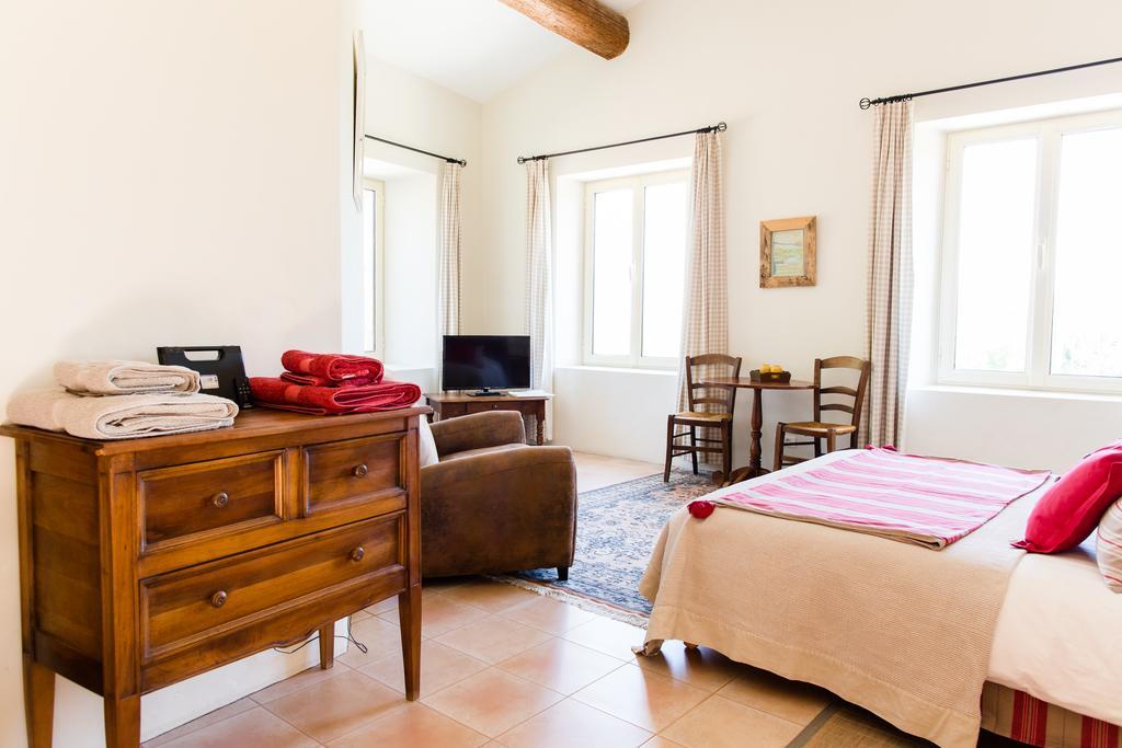 Bed and Breakfast Le Mas Del Sol Bonnieux Exteriér fotografie